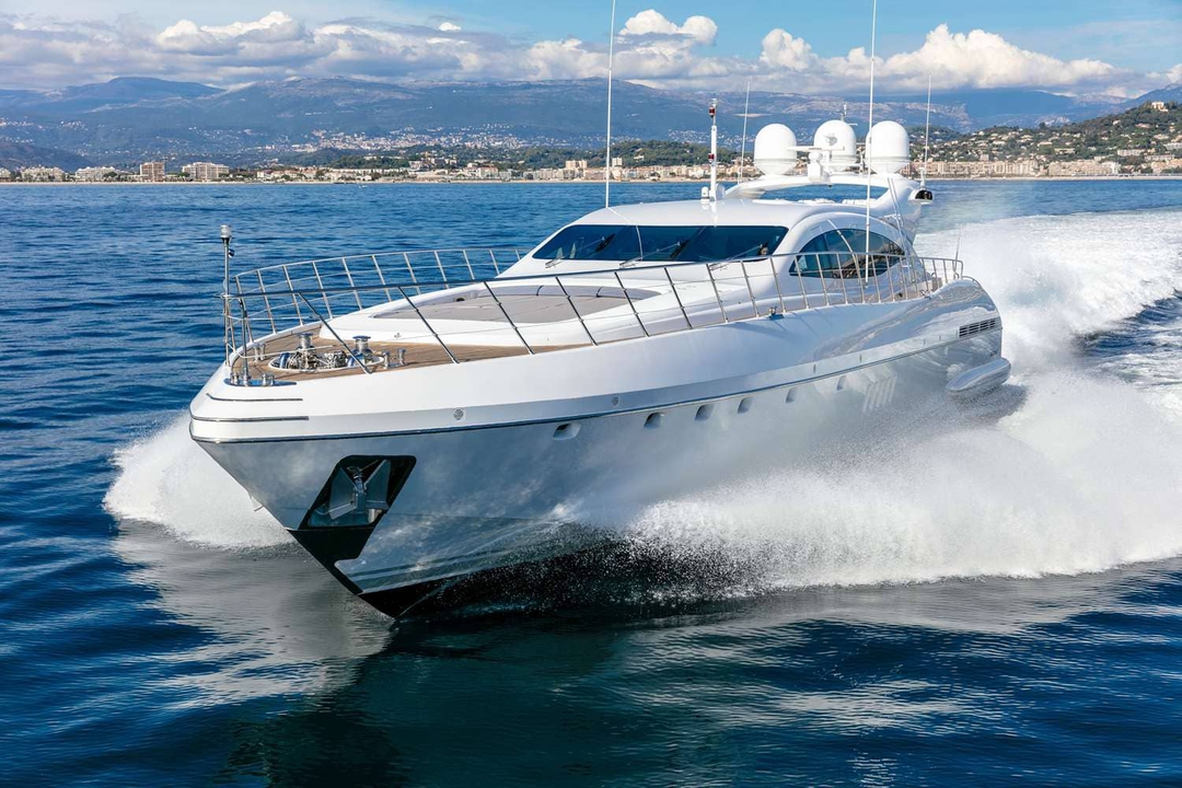 108' Mangusta
