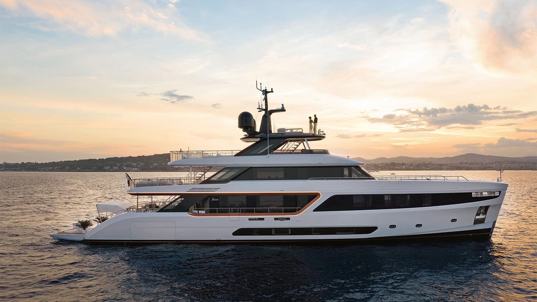 120' Benetti