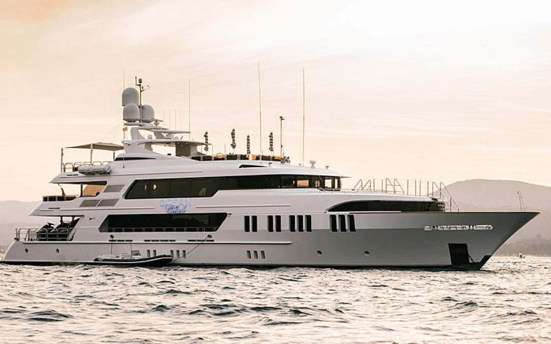 164' Trinity Yachts
