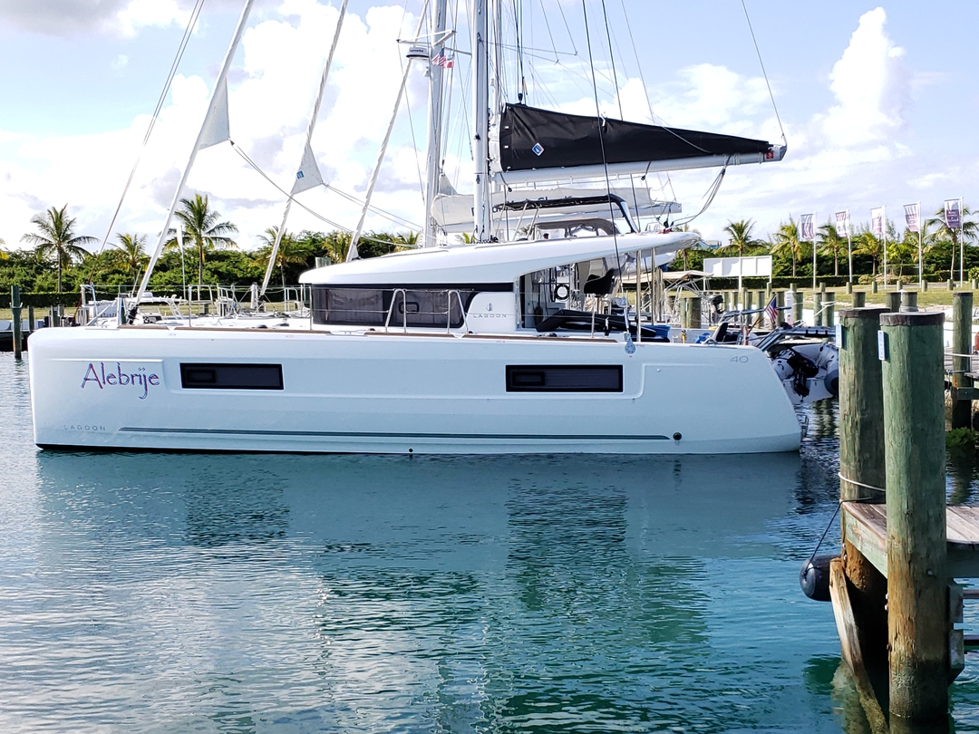 40' Lagoon