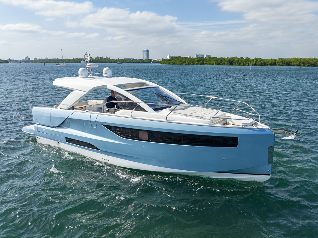 45' Jeanneau