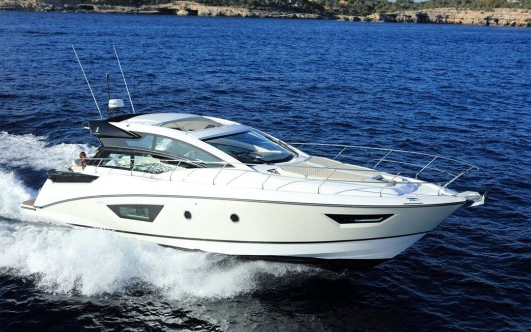 48' Beneteau