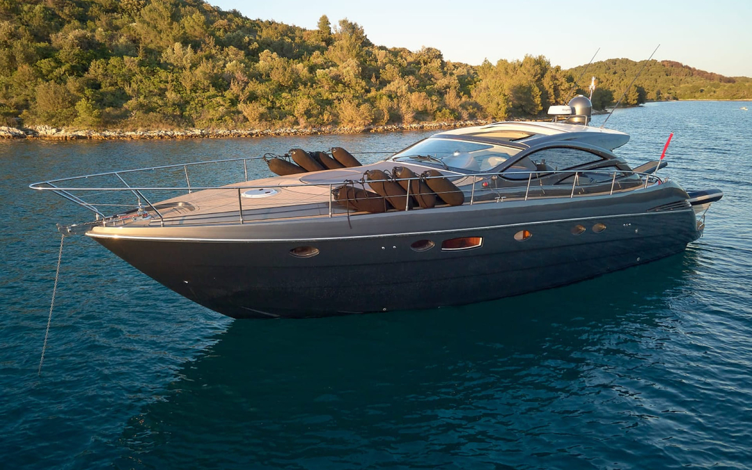 50' Pershing