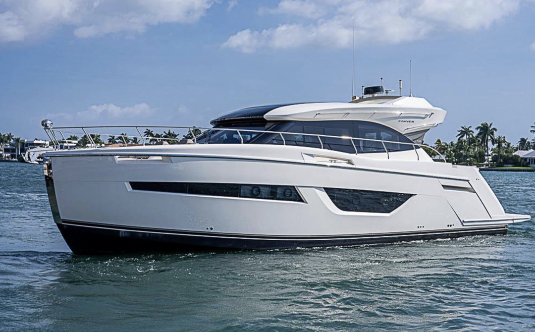 52' Carver