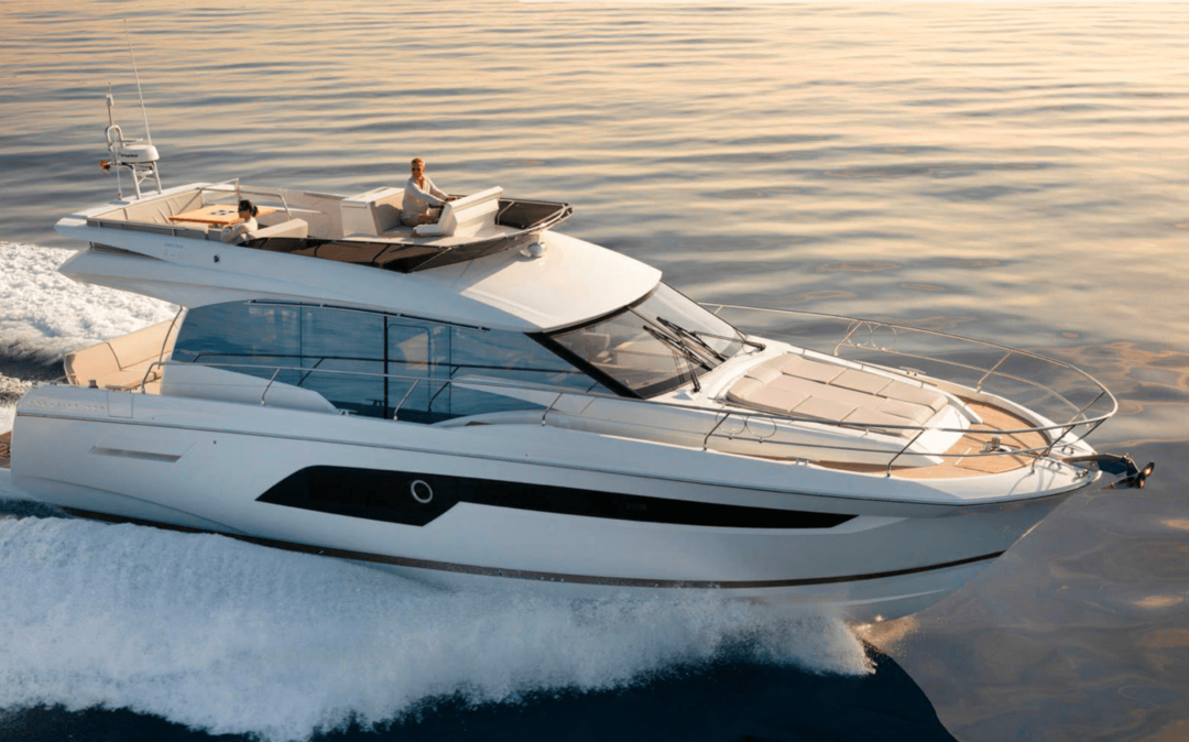 52' Prestige Fly
