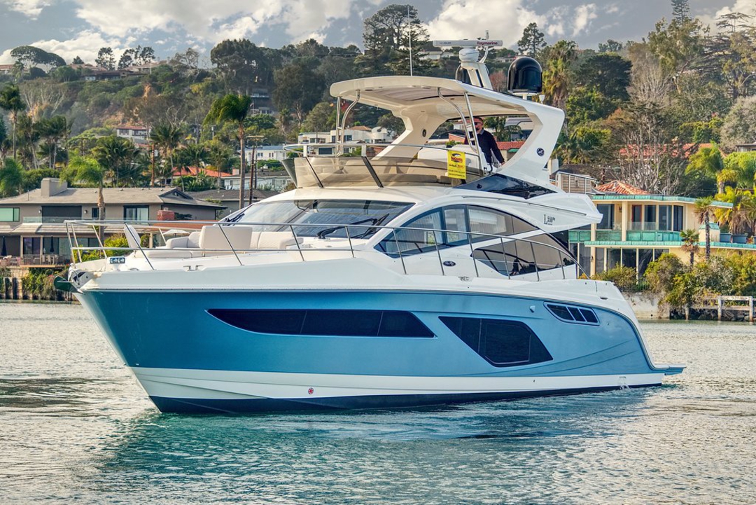 55' SeaRay Fly