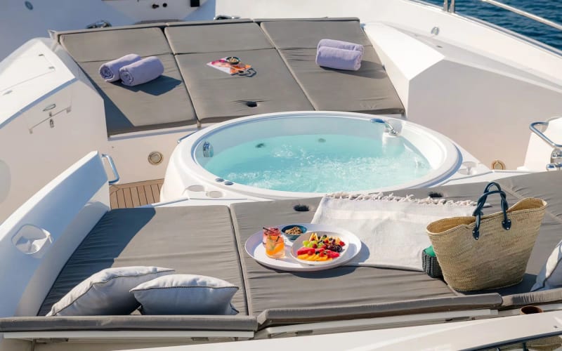 108 ft Sunseeker