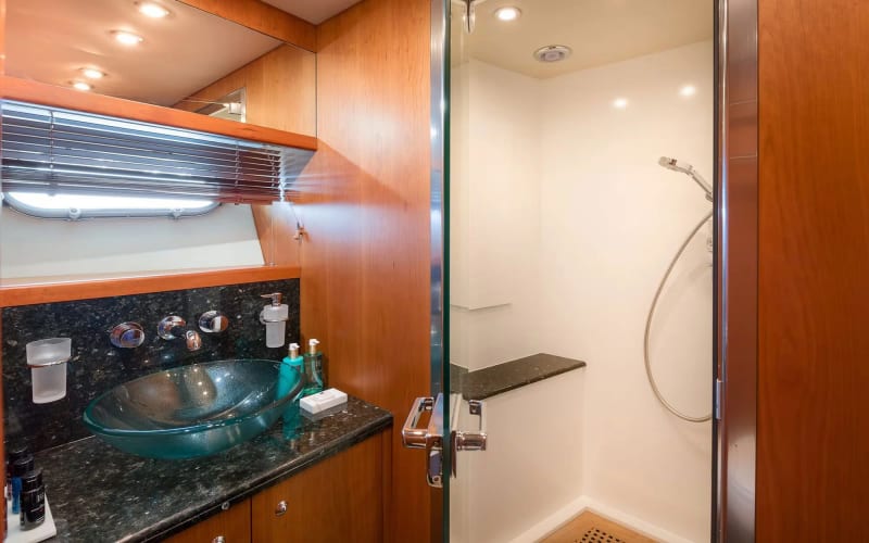 108 ft Sunseeker
