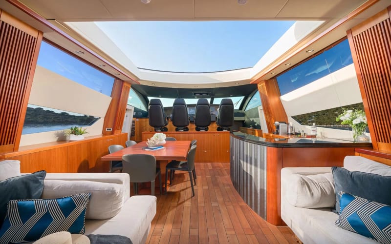 108 ft Sunseeker