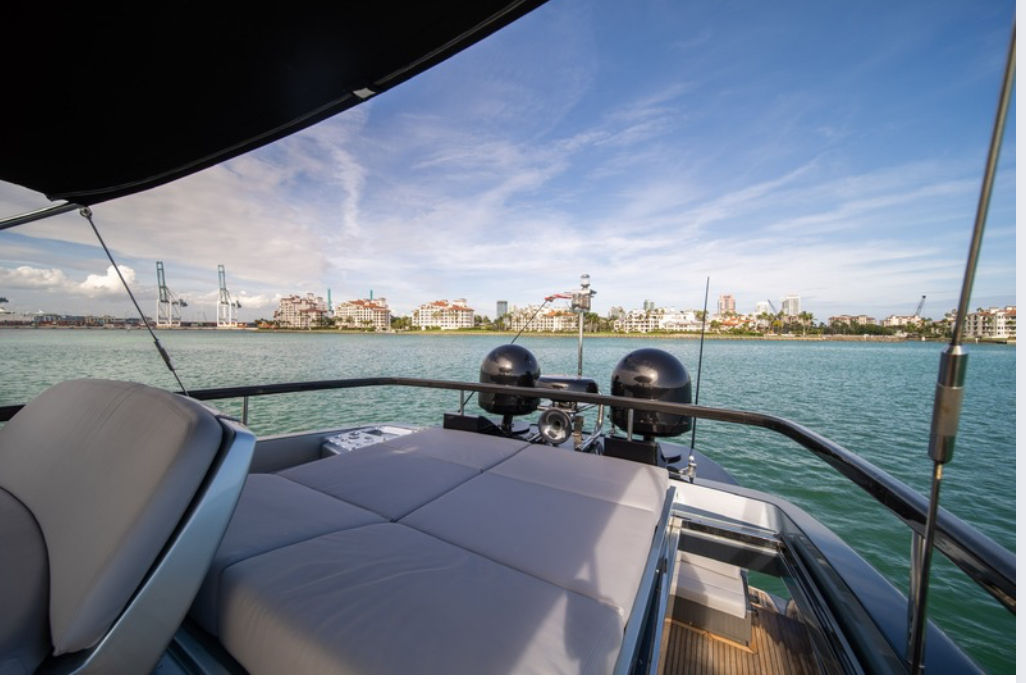 80ft Riva