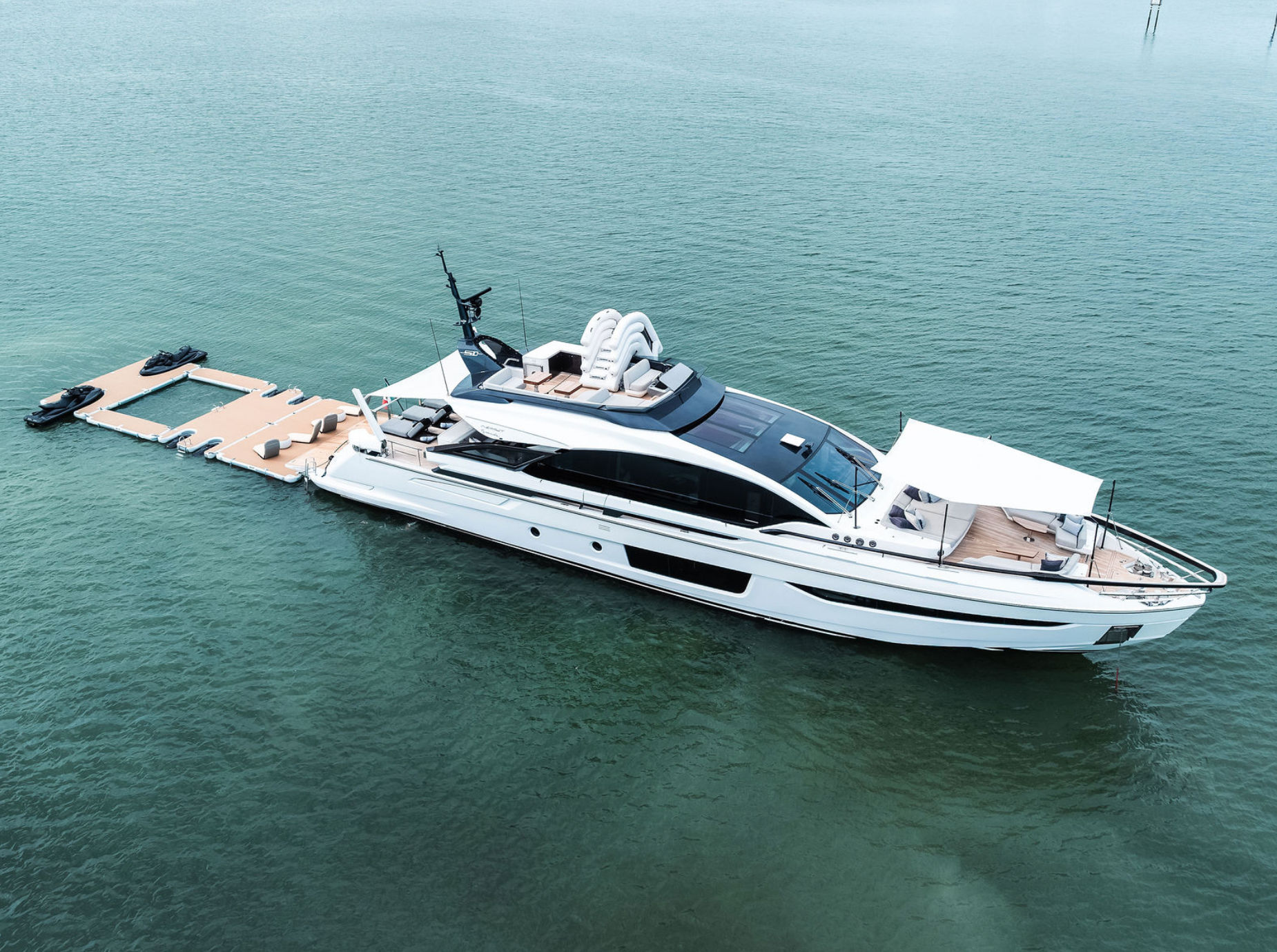 100ft Azimut “Rosa” w/ Beach Setup