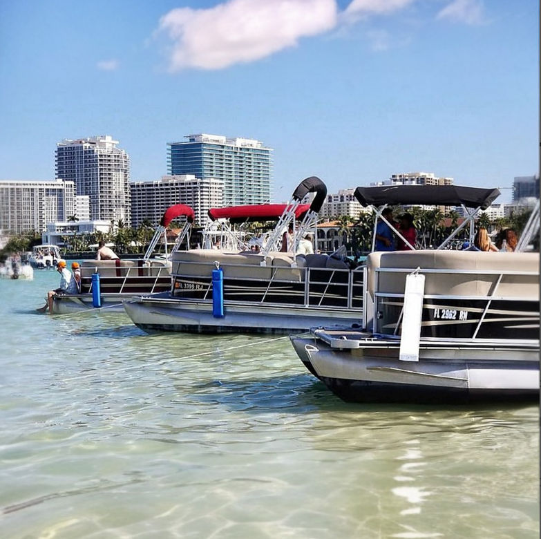 24ft Party Pontoons