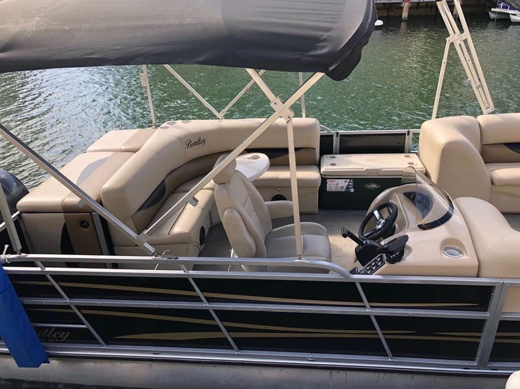 24ft Party Pontoons