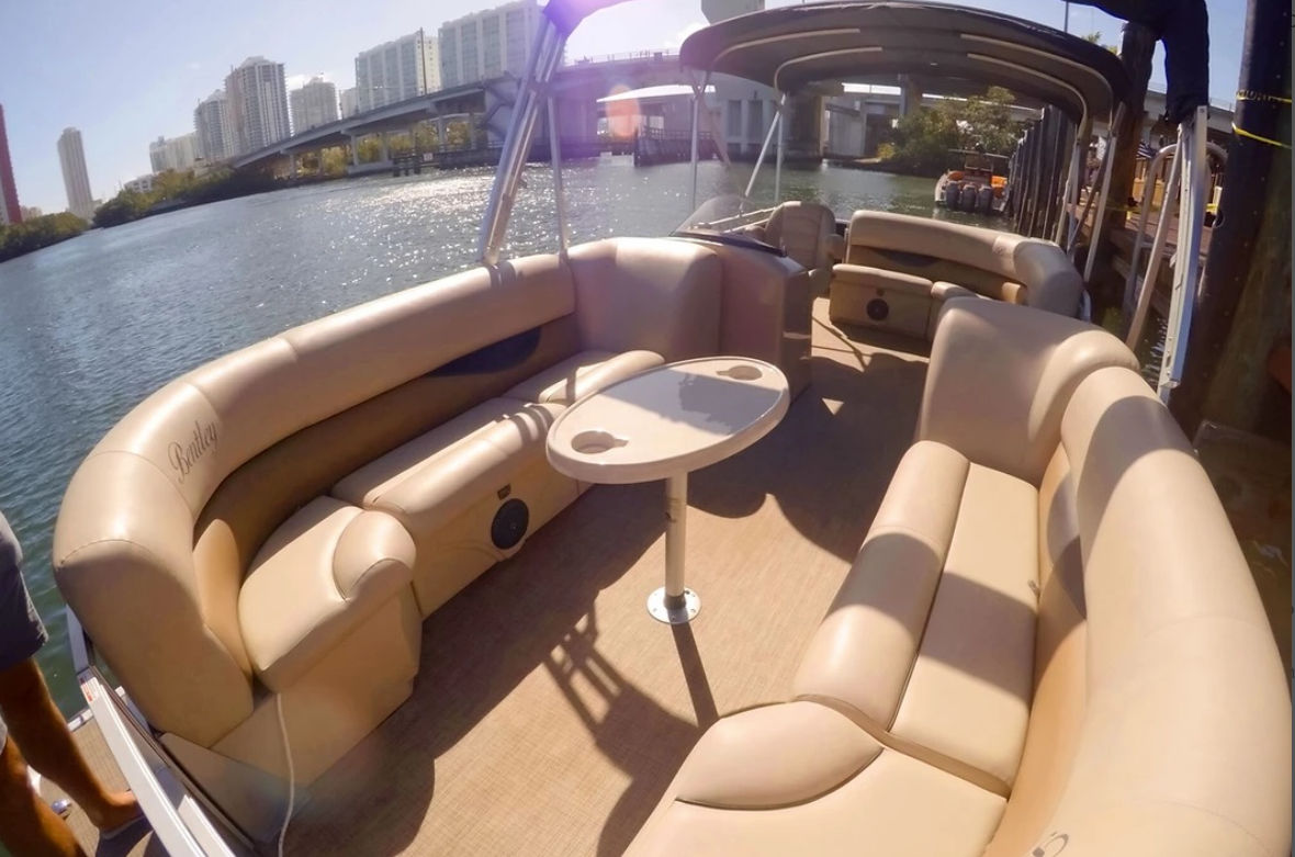 24ft Party Pontoons
