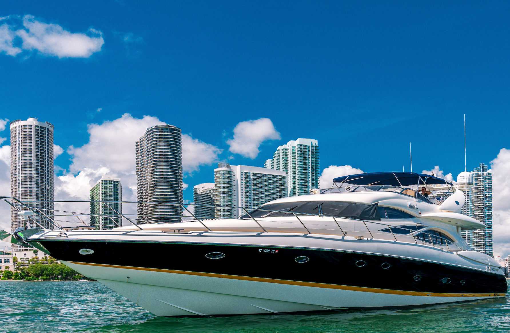 90ft Sunseeker Flybridge