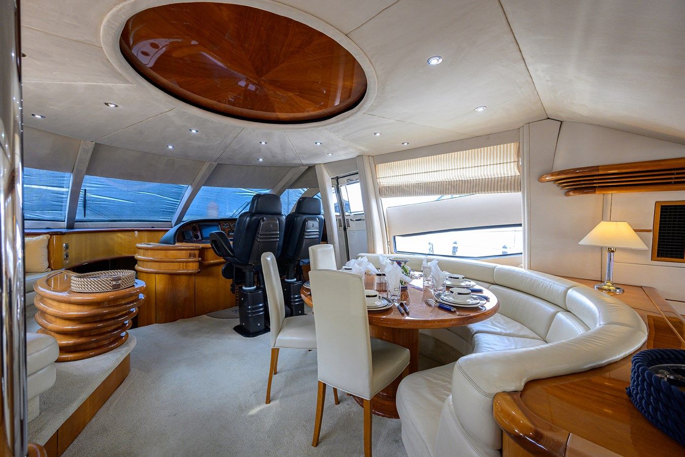 90ft Sunseeker Flybridge