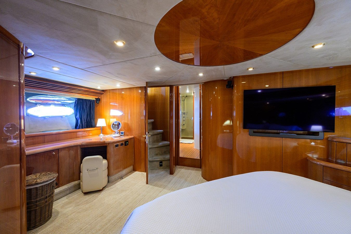 90ft Sunseeker Flybridge