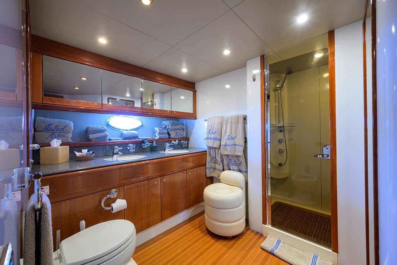 90ft Sunseeker Flybridge