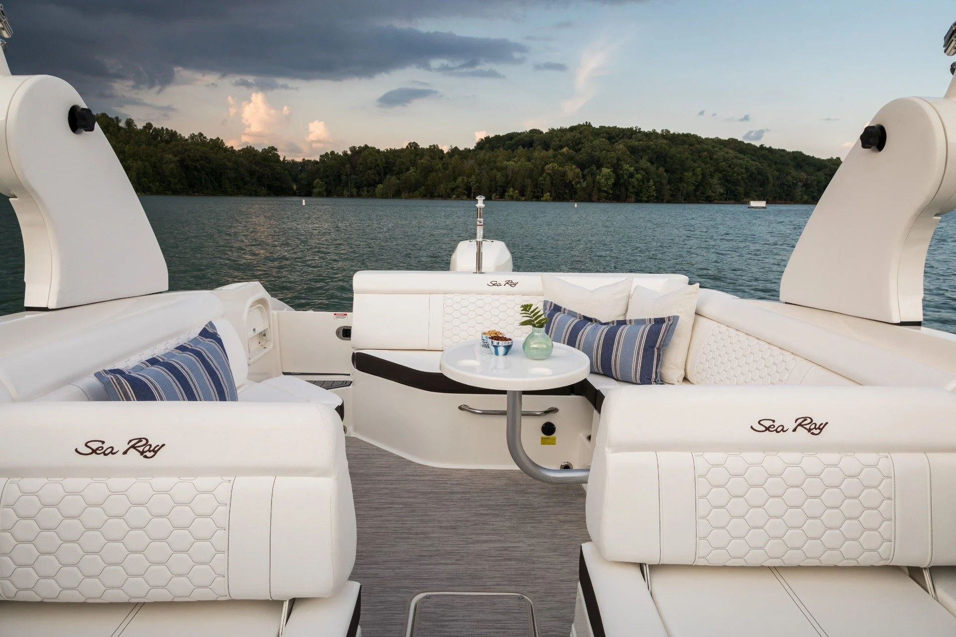 27ft 2024 Sea Ray SDX