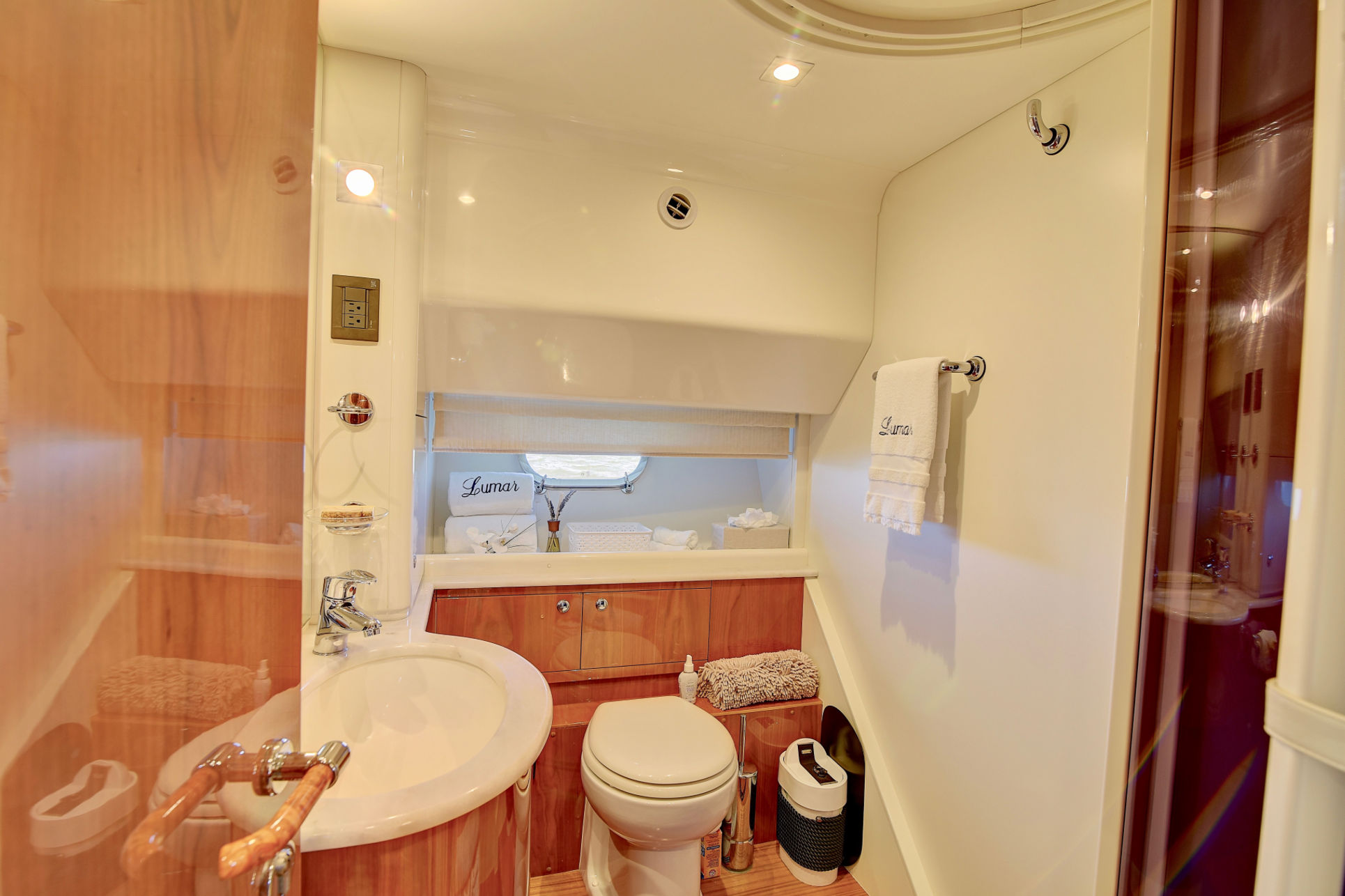 75ft Ferretti