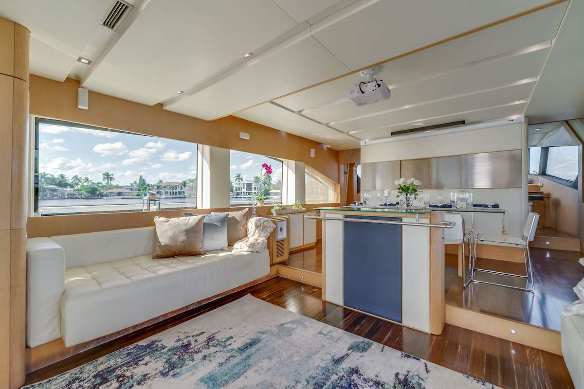 80ft Aicon