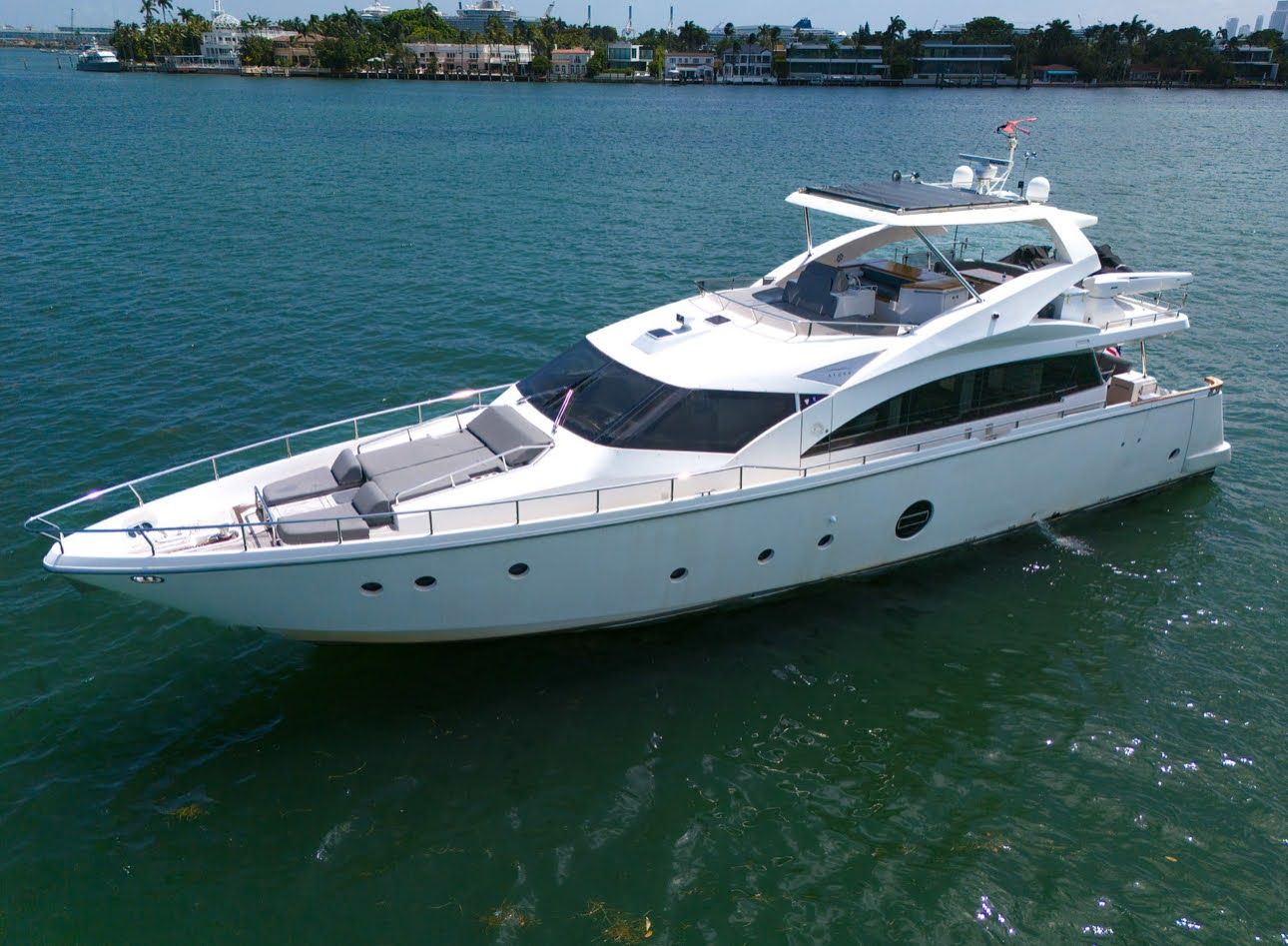 80ft Aicon