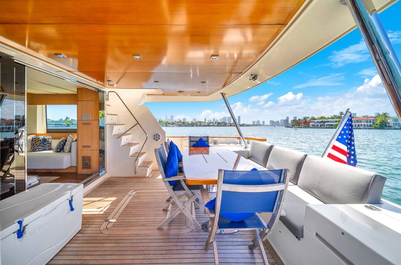 80ft Aicon