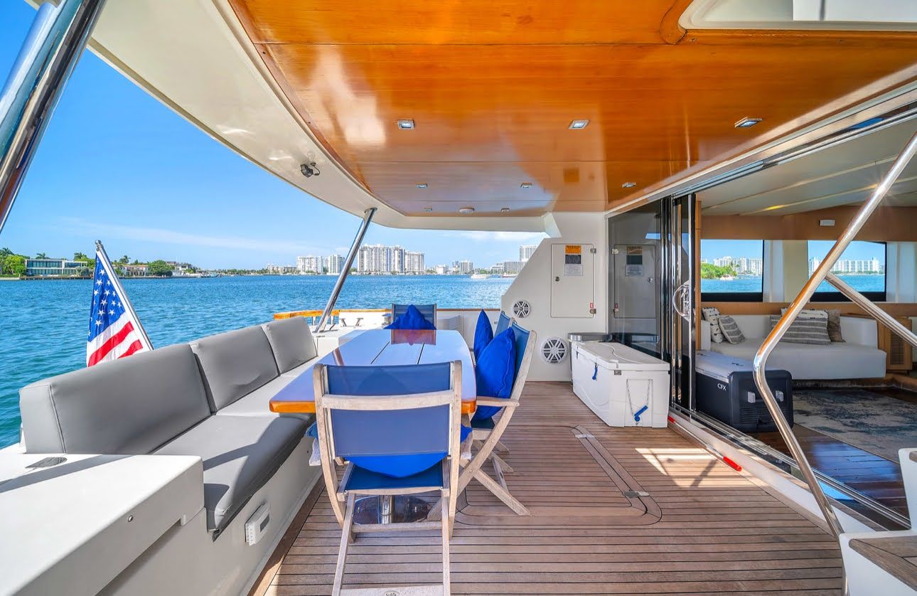 80ft Aicon