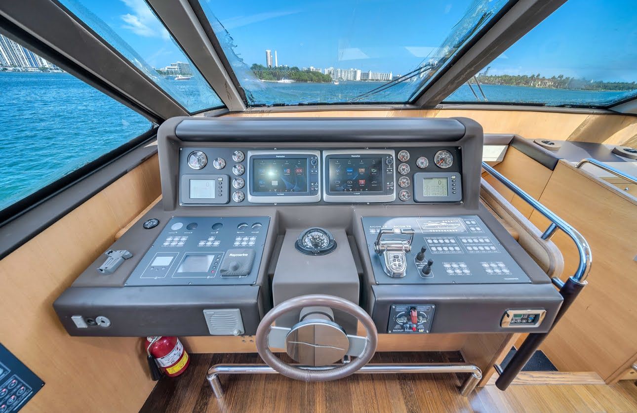 80ft Aicon