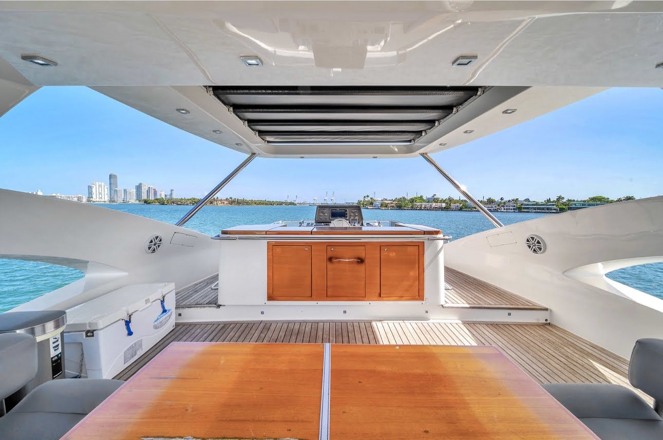 80ft Aicon