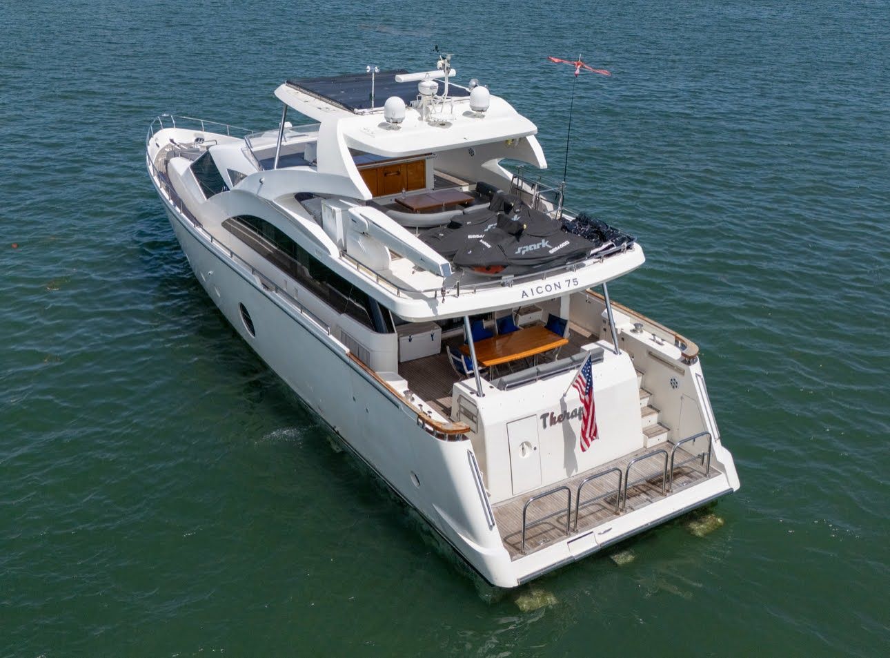 80ft Aicon