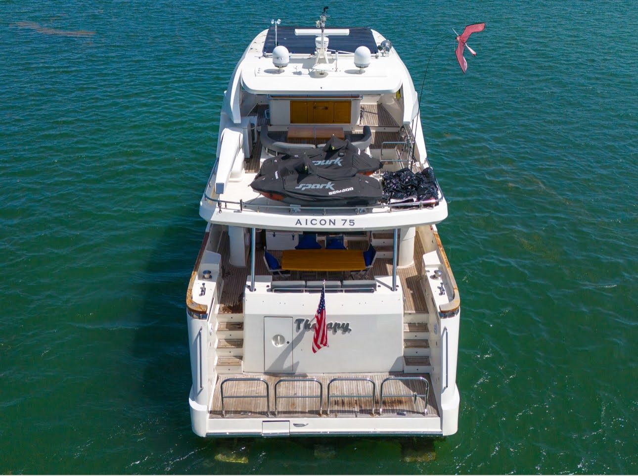 80ft Aicon