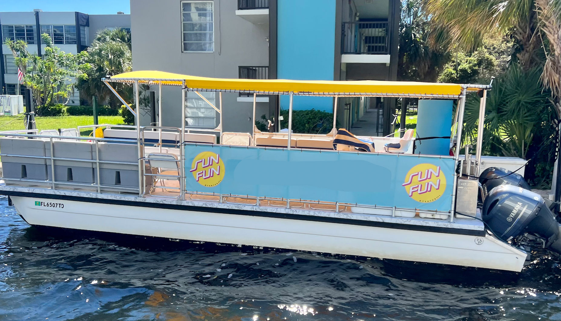 32ft Pontoon