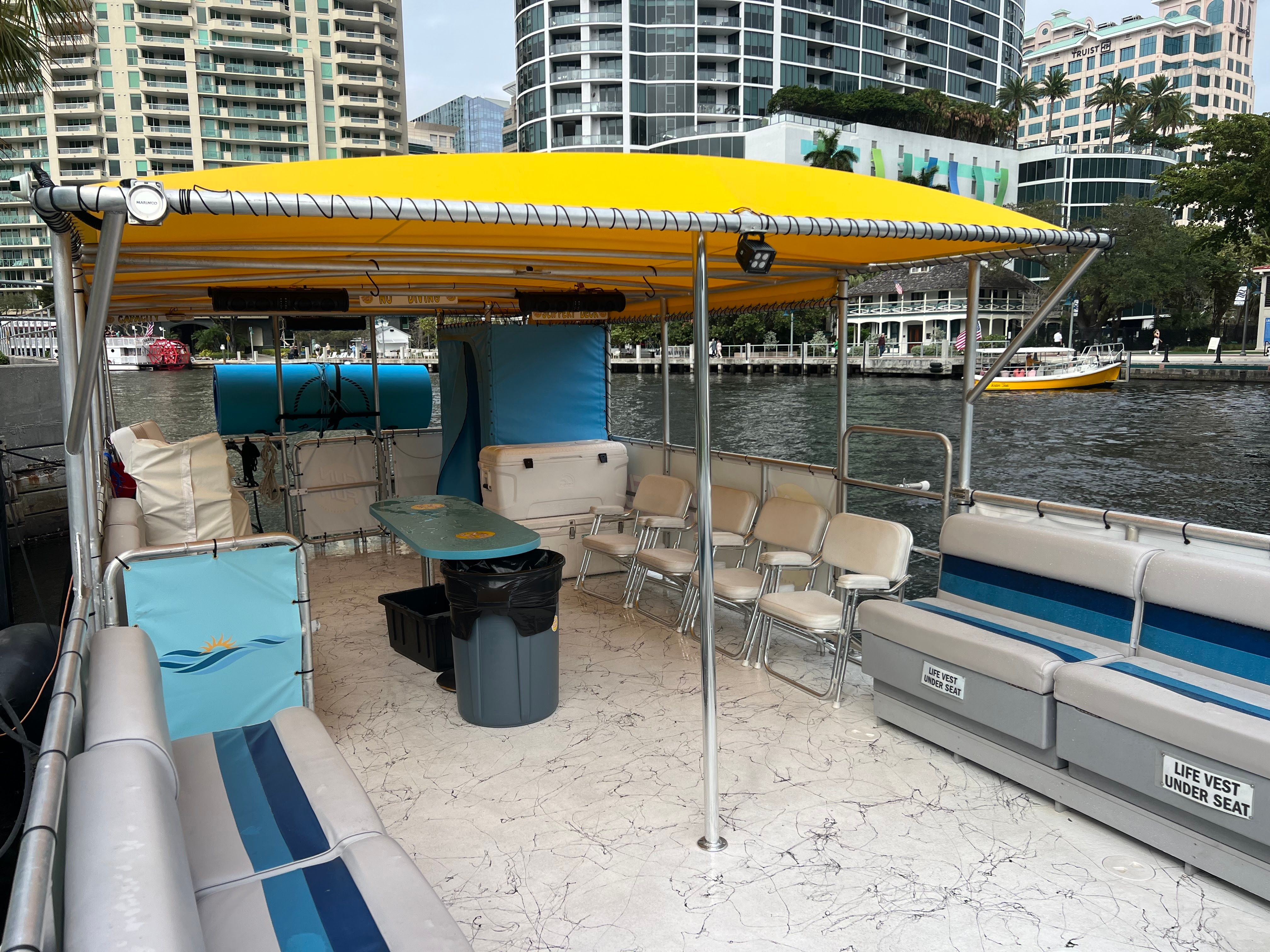 32ft Pontoon