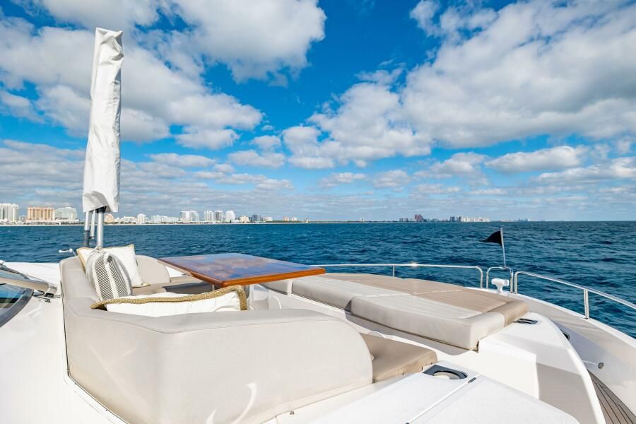 86ft (26.21 m) Sunseeker