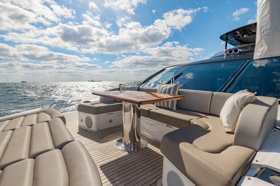 86ft (26.21 m) Sunseeker