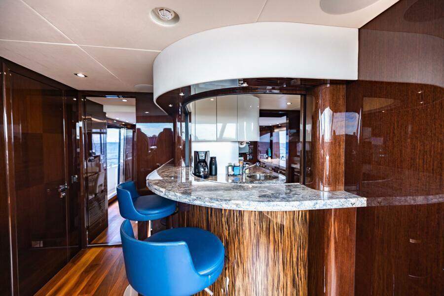 86ft (26.21 m) Sunseeker