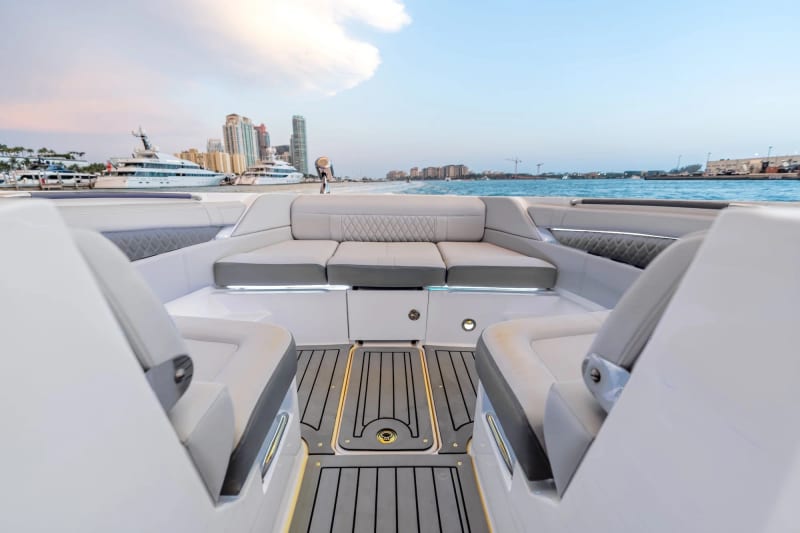 35 ft Sea Ray