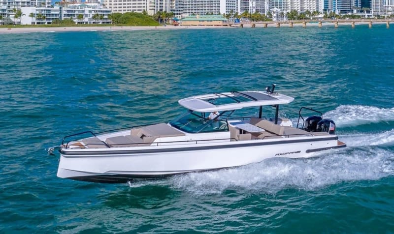 38 ft Axopar