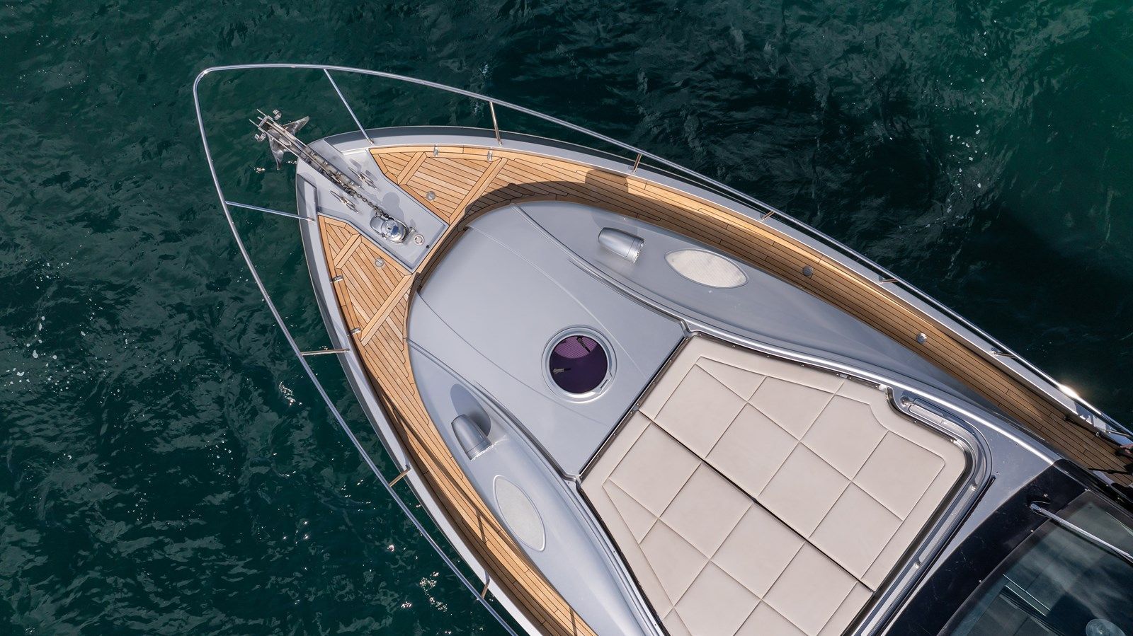 70ft Pershing LIQUID