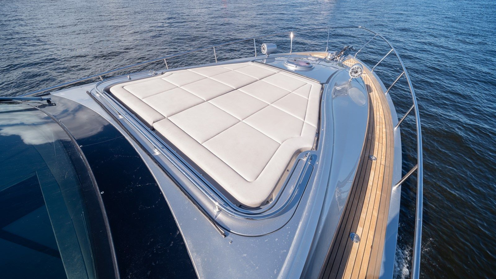 70ft Pershing LIQUID