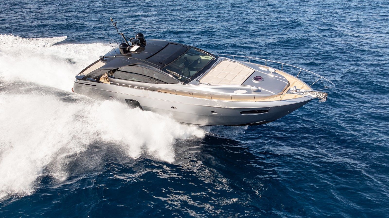70ft Pershing LIQUID