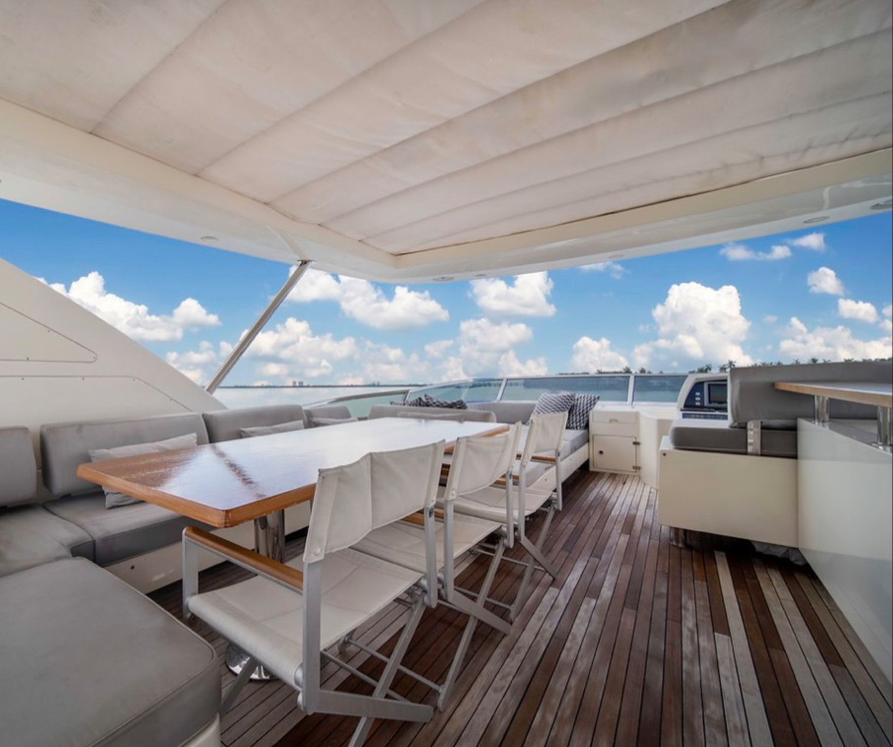 84ft Azimut