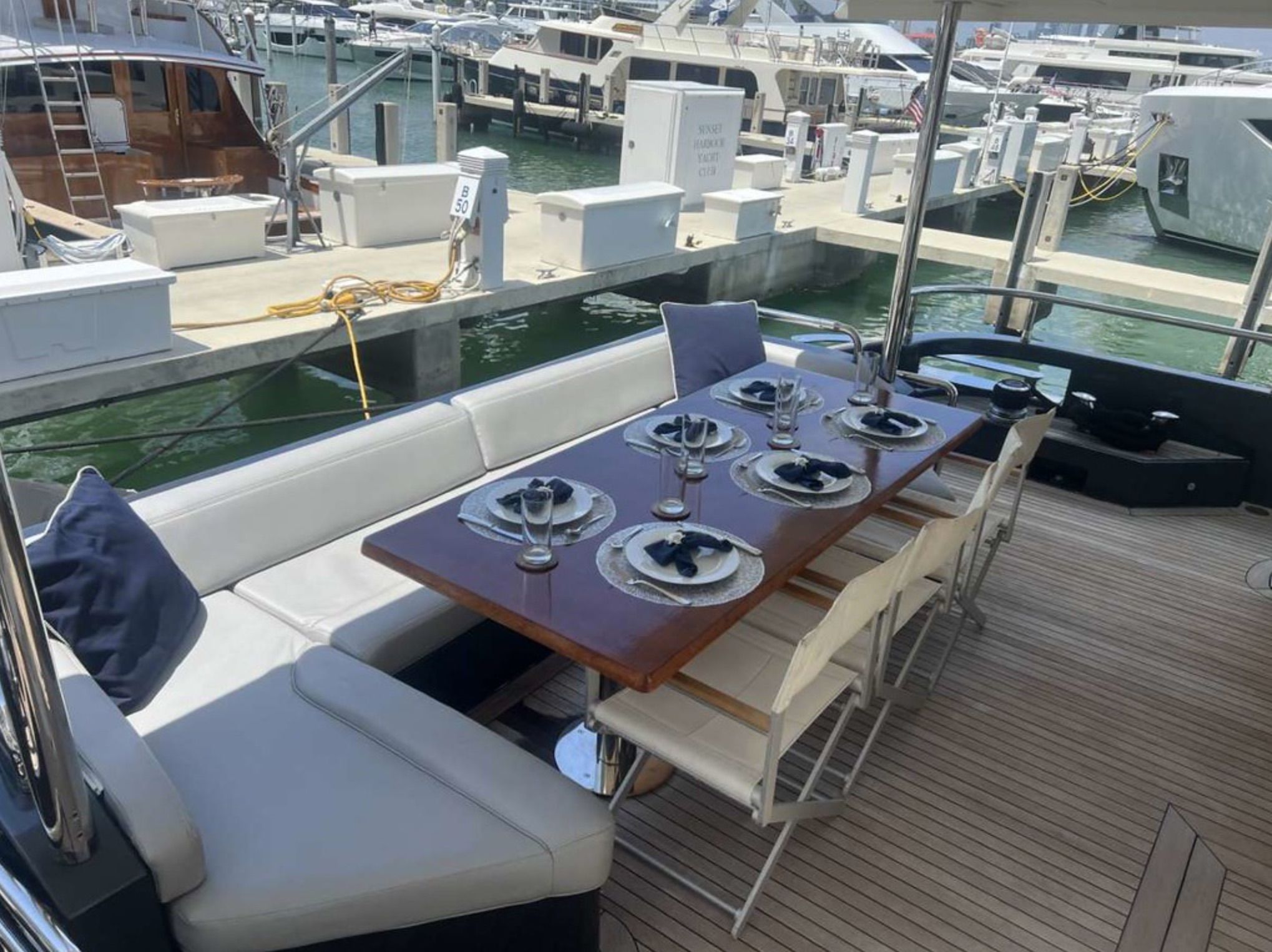 84ft Azimut