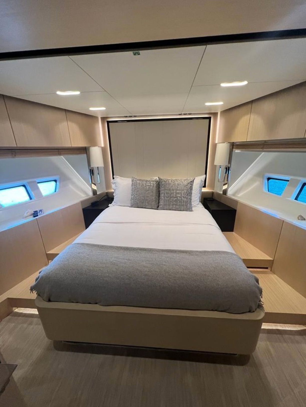 84ft Azimut