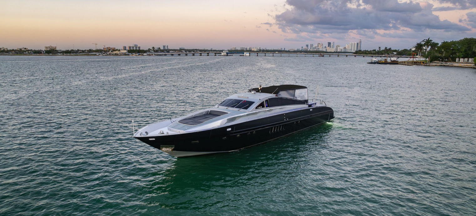 92ft Leopard w/ Jacuzzi & Club