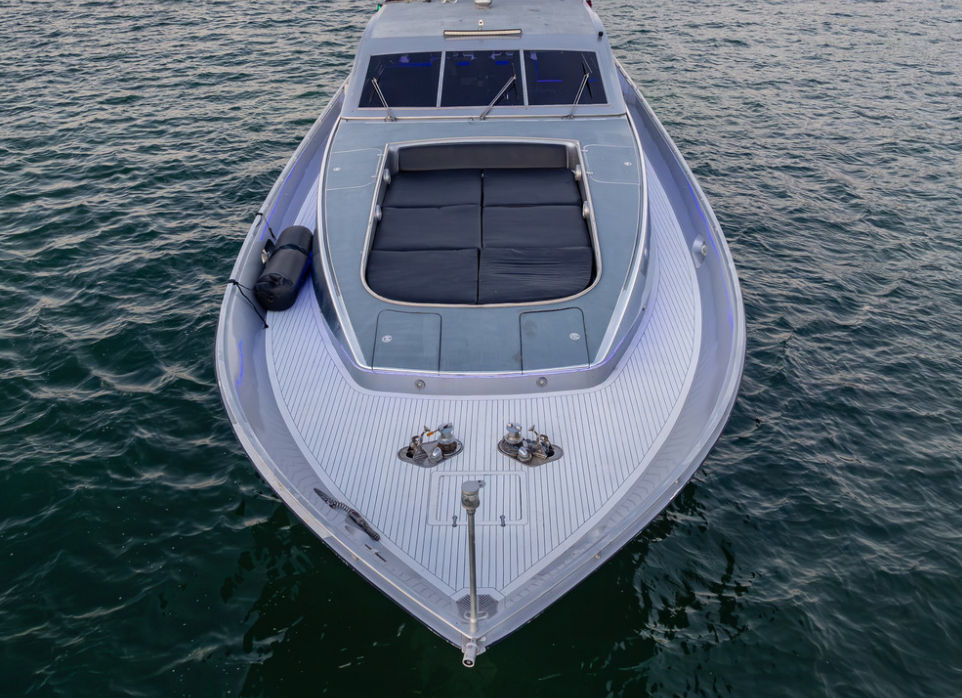 92ft Leopard w/ Jacuzzi & Club