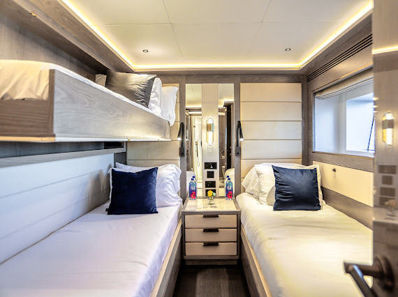 95ft Sirena 2022