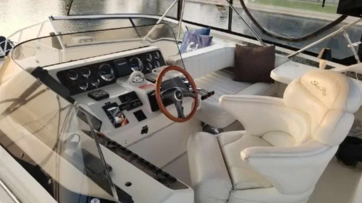 48ft Sea Ray Flybridge