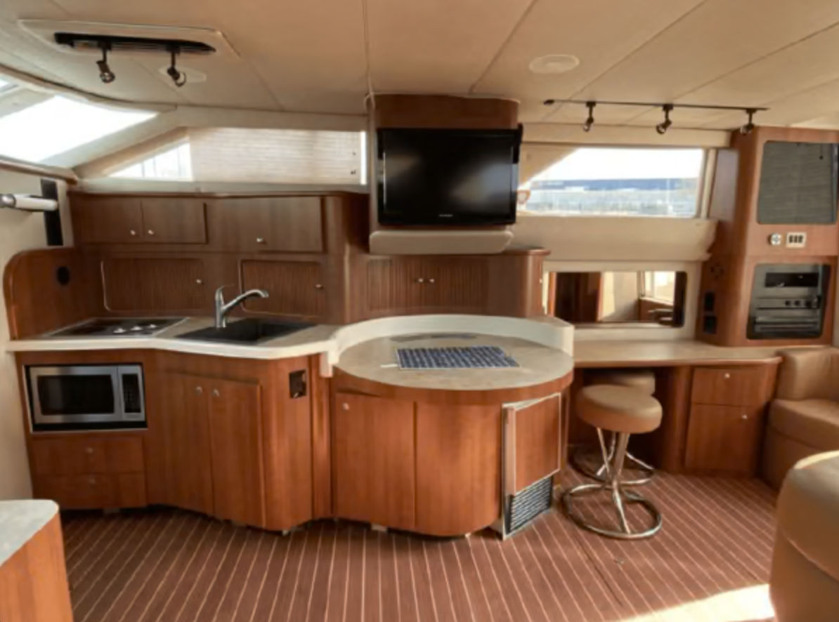 48ft Sea Ray Flybridge